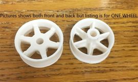 Ertl Repro 1:16 Scale Fleetstar/Loadstar Spoke Wheel Toy Part