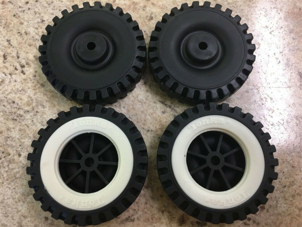 Set of 4 Tonka Plastic Wheels/Inserts Replacement Toy Parts Toy Parts