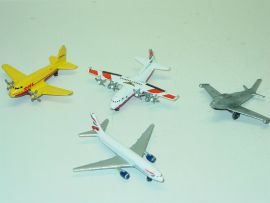 (4) Airplanes, Die Cast Matchbox and USAF Military Plane Forest Service DHL