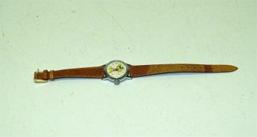 Vintage Ingersoll Mickey Mouse Women's Lizard Band Wristwatch Main Image Vintage Ingersoll Mickey Mouse Women's Lizard Band Wristwatch Main Image