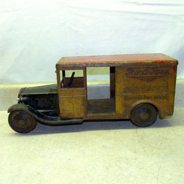 Vintage Steelcraft Tru-Li-Pure Nashville Milk/Dairy Truck, Early Main Image Vintage Steelcraft Tru-Li-Pure Nashville Milk/Dairy Truck, Early Main Image