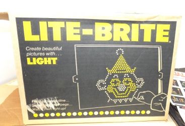 Vintage 1981 Lite Brite with Glow Pegs and Papers. Tested/ Works! Main Image Vintage 1981 Lite Brite with Glow Pegs and Papers. Tested/ Works! Main Image