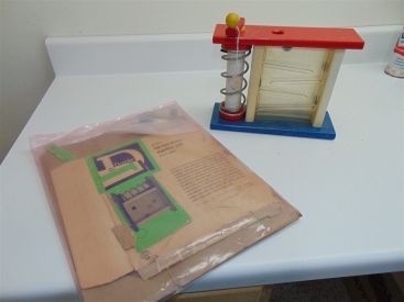 Vintage Doepke Up See Down Marble lift toy-Fair Condition-with box & accessories Main Image