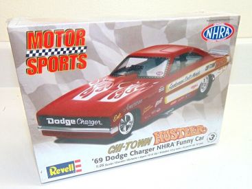 Revell #85-4286 Dodge Charger "Chi-Town Hustler"-Funny Car-1:25-Sealed in Box Main Image