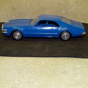 Vintage 1968 Oldsmobile Toronado Dealer Promo Car, Front Friction, #2 Main Image Vintage 1968 Oldsmobile Toronado Dealer Promo Car, Front Friction, #2 Main Image