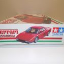 Older Tamiya Ferrari Testarossa 1:24 Sports Car Series Model Kit Alternate View 5