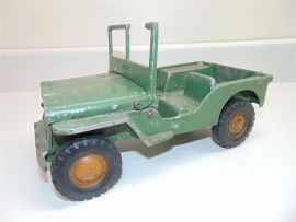 Vintage 1940's AL-Toy Green Jeep Military with windshield/opening hood-Cast Al.