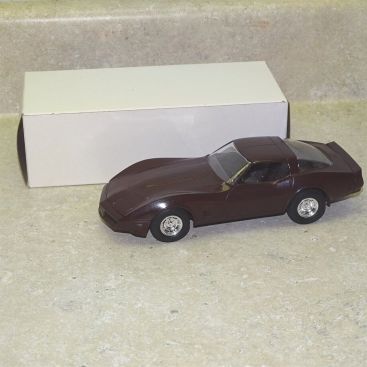 Vintage1982 Corvette Stingray Dealer Promo Car + Box, Dark Claret Main Image