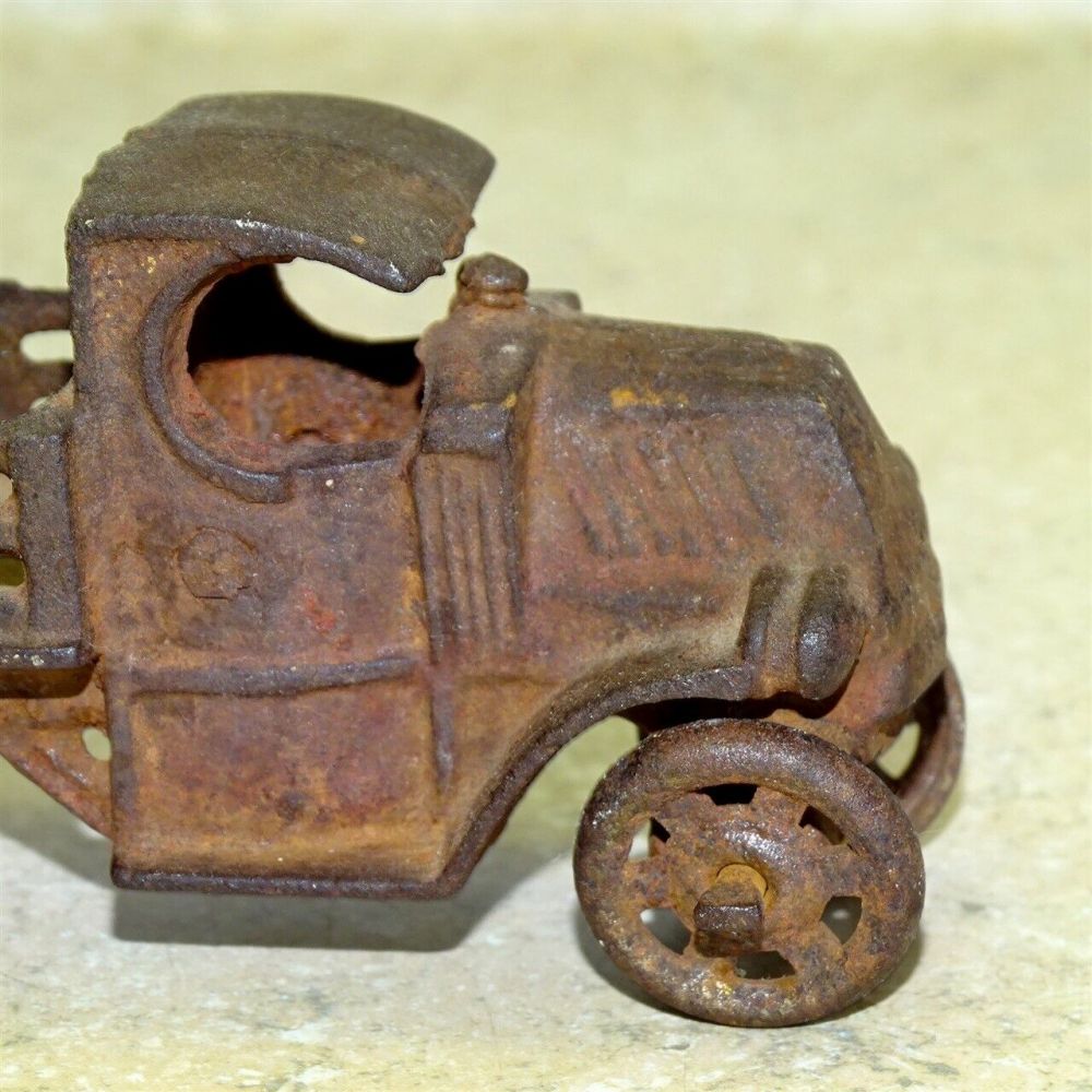 Vintage cast iron truck outlet