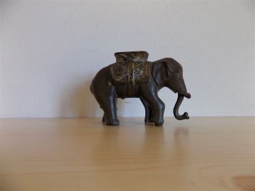 Antique 1900's Circus Elephant Cast Iron Bank AC Williams Main Image Antique 1900's Circus Elephant Cast Iron Bank AC Williams Main Image