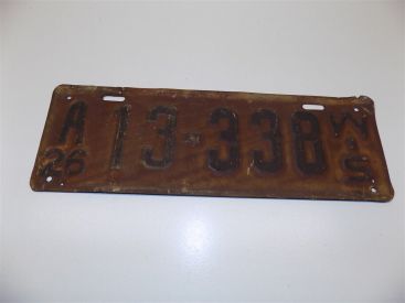 Vintage 1926 Wisconsin License Plate #13-338 Main Image