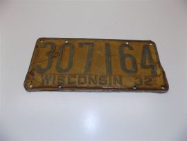 Vintage 1932 Wisconsin License Plate #307-164