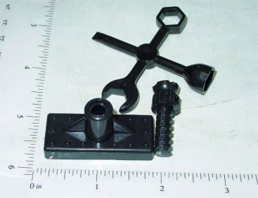 Marx Small Plastic Jack & Wrench Toy Parts/Accessories Main Image Marx Small Plastic Jack & Wrench Toy Parts/Accessories Main Image